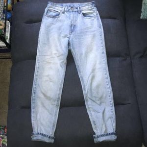 Women’s brandy Melville jeans